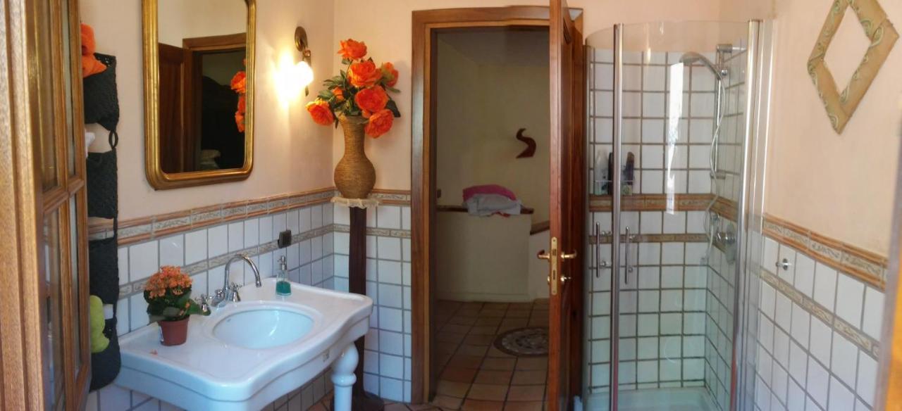 Room In Villa - Room In The Hills With Garden And Sea View San Salvatore  Zewnętrze zdjęcie